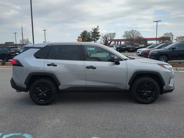 2024 Toyota RAV4 LE 2024 Toyota RAV4 LE