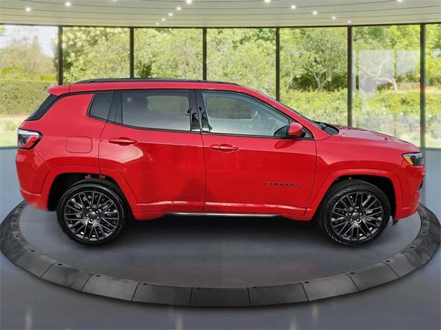 2023 Jeep Compass (RED) Edition 4x4 2023 Jeep Compass (RED) Edition 4x4