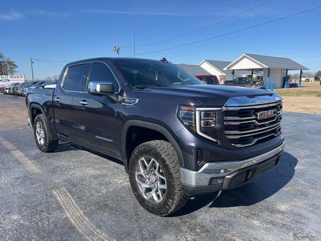 2022 GMC Sierra 1500 4WD Crew Cab Short Box SLT