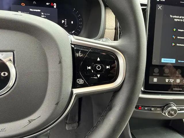 2026 Volvo XC90 Plus, B6 AWD Gas (mild hybrid), Gasoline, Bright, 7 Seats