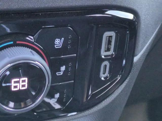 2026 Chevrolet Silverado 1500 4WD Crew Cab Short Bed High Country