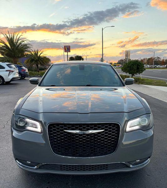 2019 Chrysler 300 300S