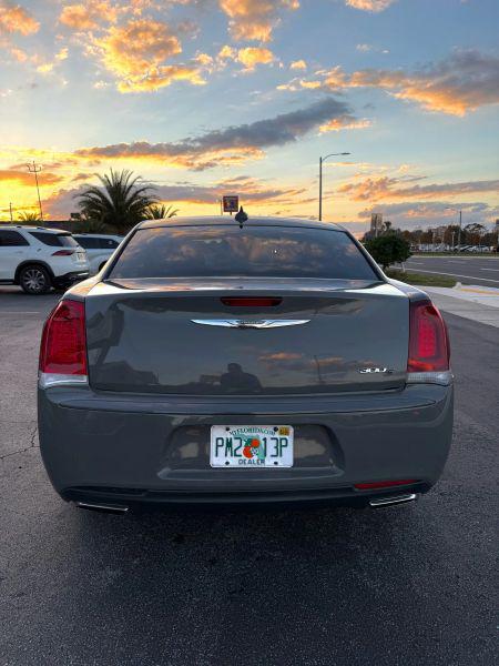 2019 Chrysler 300 300S