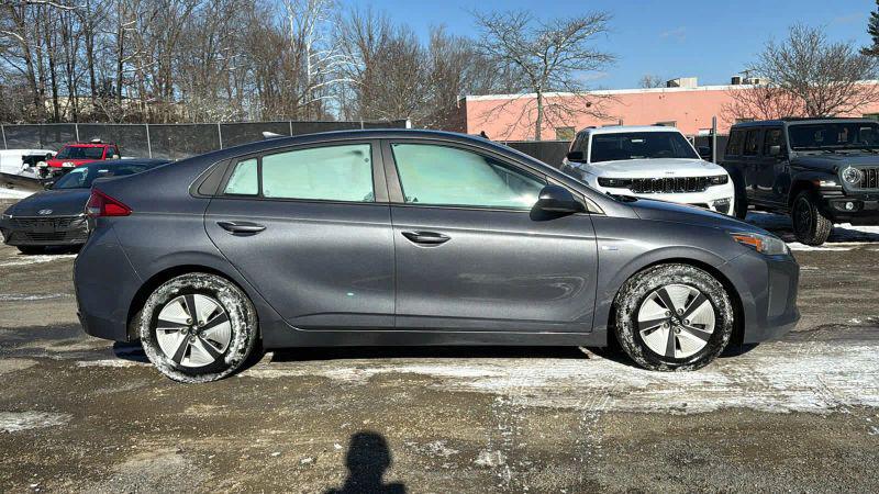 2018 Hyundai IONIQ Hybrid Blue