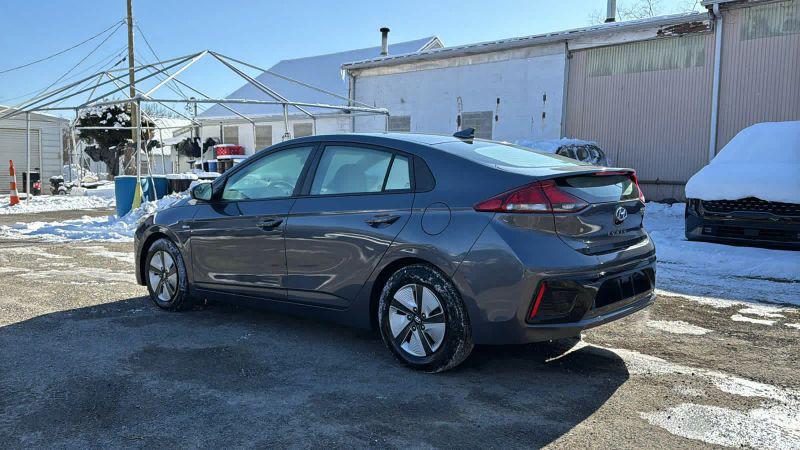 2018 Hyundai IONIQ Hybrid Blue