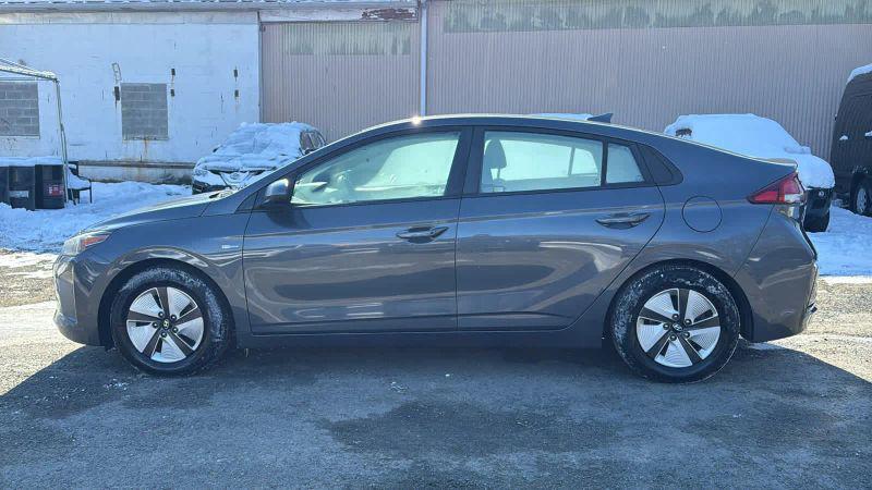 2018 Hyundai IONIQ Hybrid Blue