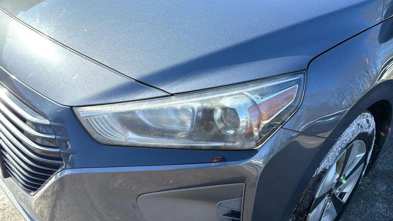 2018 Hyundai IONIQ Hybrid Blue