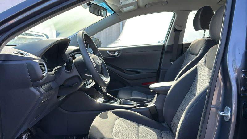 2018 Hyundai IONIQ Hybrid Blue