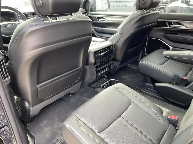 2026 Jeep Grand Wagoneer Limited Altitude 4x4