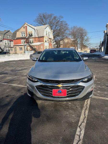 2022 Chevrolet Malibu FWD LT