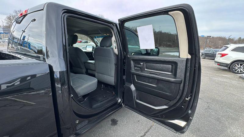 2017 Ram 1500 Tradesman Crew Cab 4x2 5'7" Box