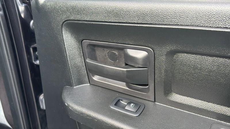 2017 Ram 1500 Tradesman Crew Cab 4x2 5'7" Box