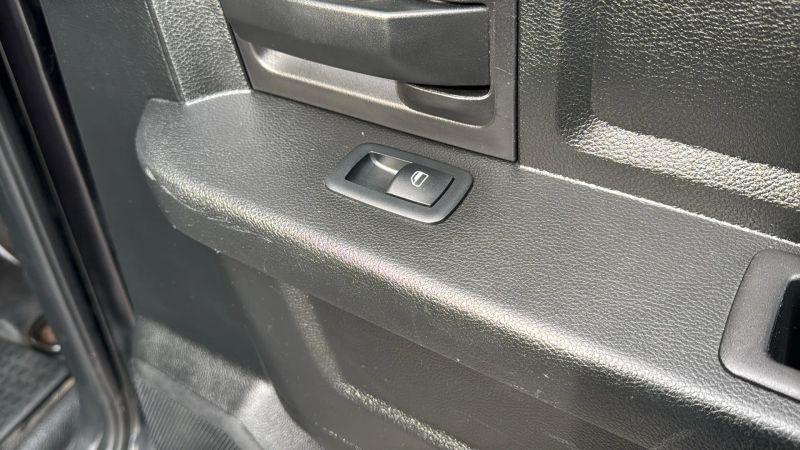 2017 Ram 1500 Tradesman Crew Cab 4x2 5'7" Box