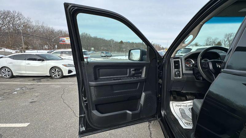 2017 Ram 1500 Tradesman Crew Cab 4x2 5'7" Box