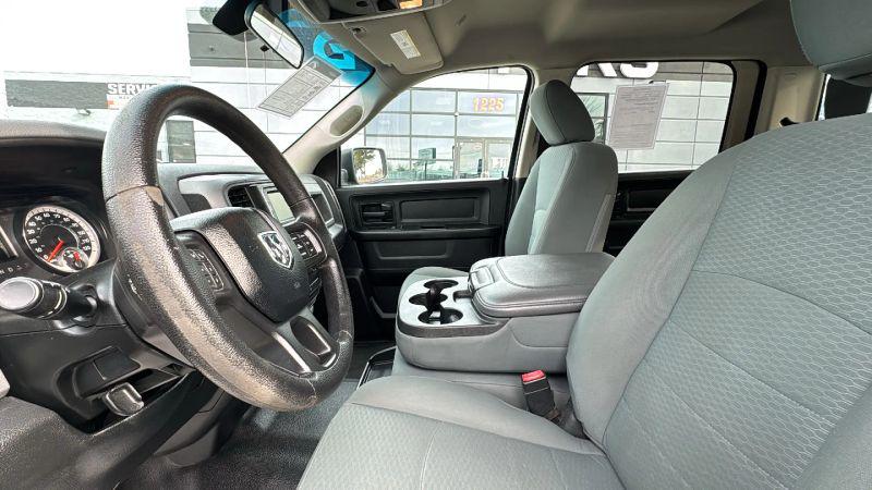 2017 Ram 1500 Tradesman Crew Cab 4x2 5'7" Box