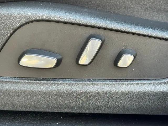 2023 Cadillac XT5 AWD Sport