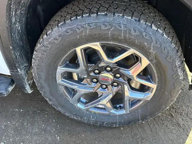 2026 GMC Sierra 1500 Crew Cab, Short Bed, SLT, 4WD