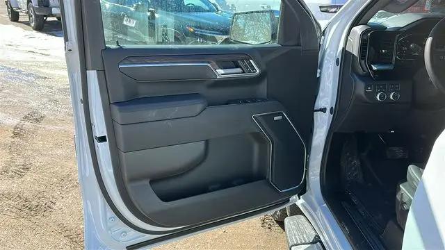 2026 GMC Sierra 1500 Crew Cab, Short Bed, SLT, 4WD