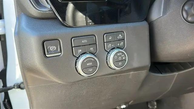 2026 GMC Sierra 1500 Crew Cab, Short Bed, SLT, 4WD