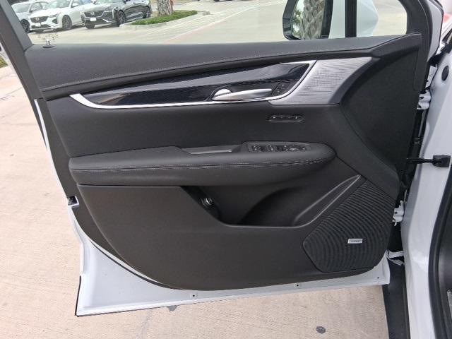 2026 Cadillac XT5 Premium Luxury FWD