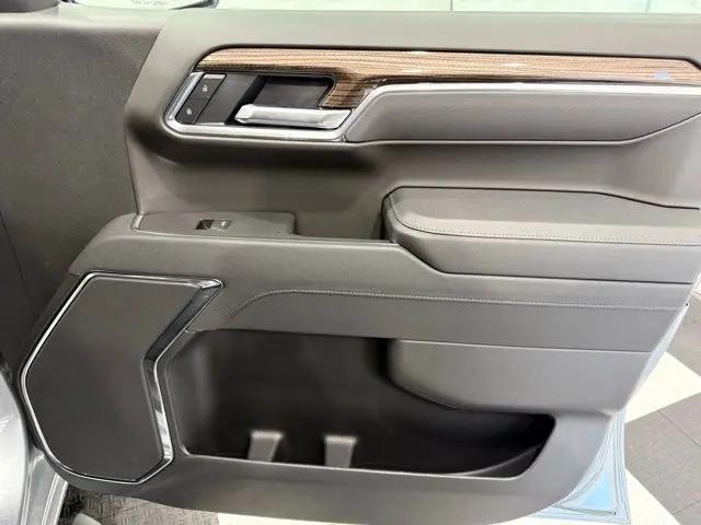 2026 Chevrolet Silverado 1500 4WD Crew Cab Short Bed RST