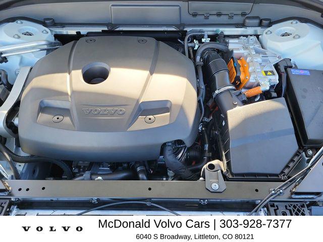2026 Volvo XC60 Plug-In Hybrid Ultra, T8 AWD Electric/Gasoline, Dark