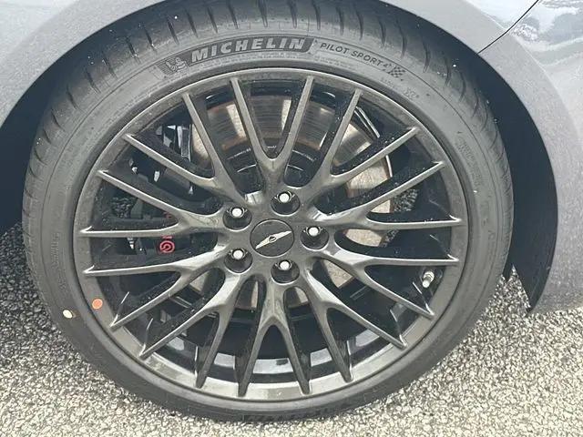 2026 Genesis G70 3.3T Prestige Graphite