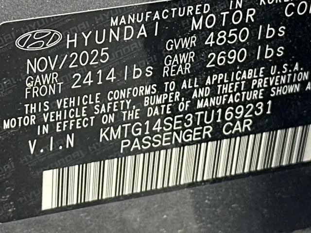 2026 Genesis G70 3.3T Prestige Graphite