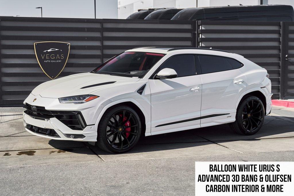 /2024 Lamborghini Urus