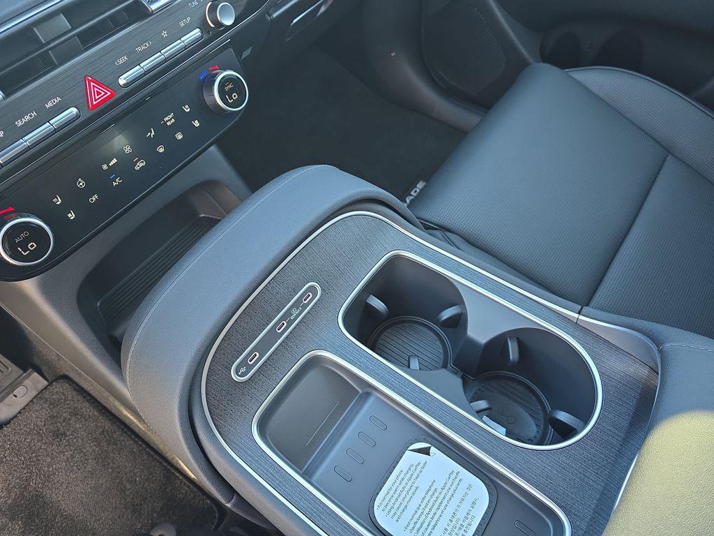 2026 Hyundai Palisade Limited - Photo 25