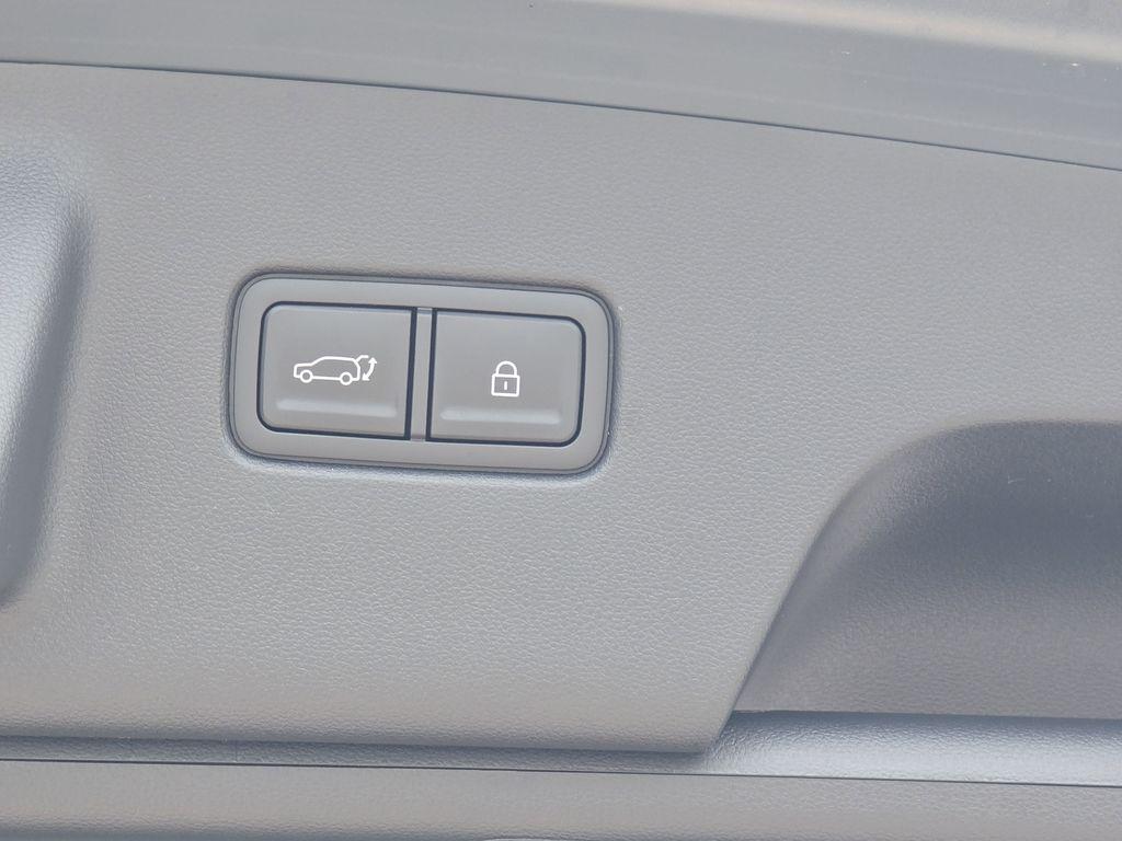 2026 Hyundai Palisade Limited - Photo 14
