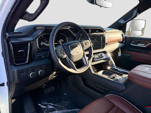2026 GMC Sierra 2500HD Crew Cab, Standard Bed, Denali Ultimate, 4WD