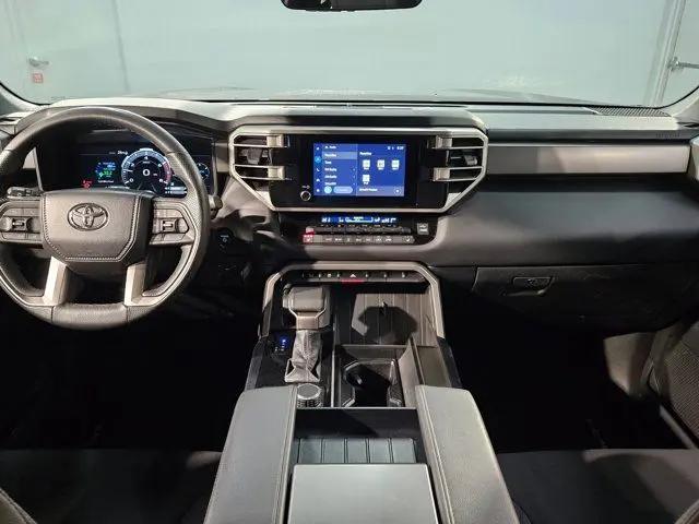 2025 Toyota Sequoia SR5