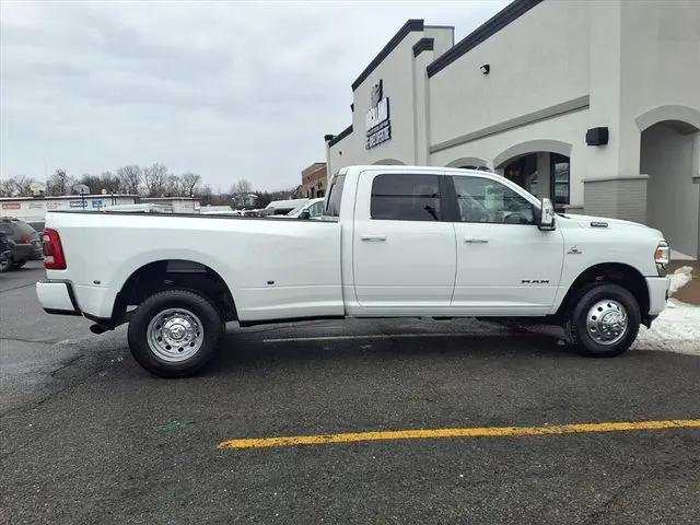 2024 Ram 3500 Laramie Crew Cab 4x4 8' Box