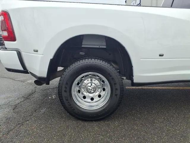 2024 Ram 3500 Laramie Crew Cab 4x4 8' Box
