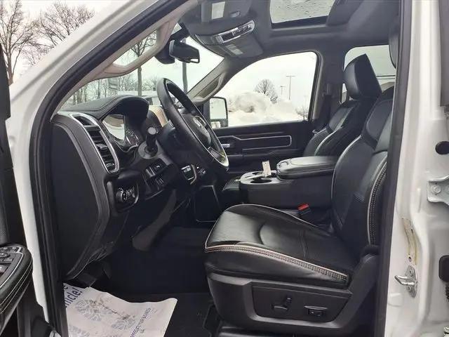 2024 Ram 3500 Laramie Crew Cab 4x4 8' Box
