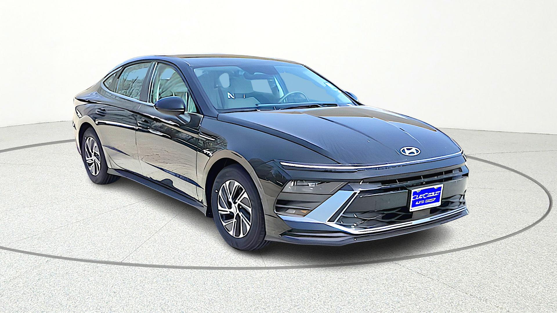 2026 Hyundai Sonata Blue's photo
