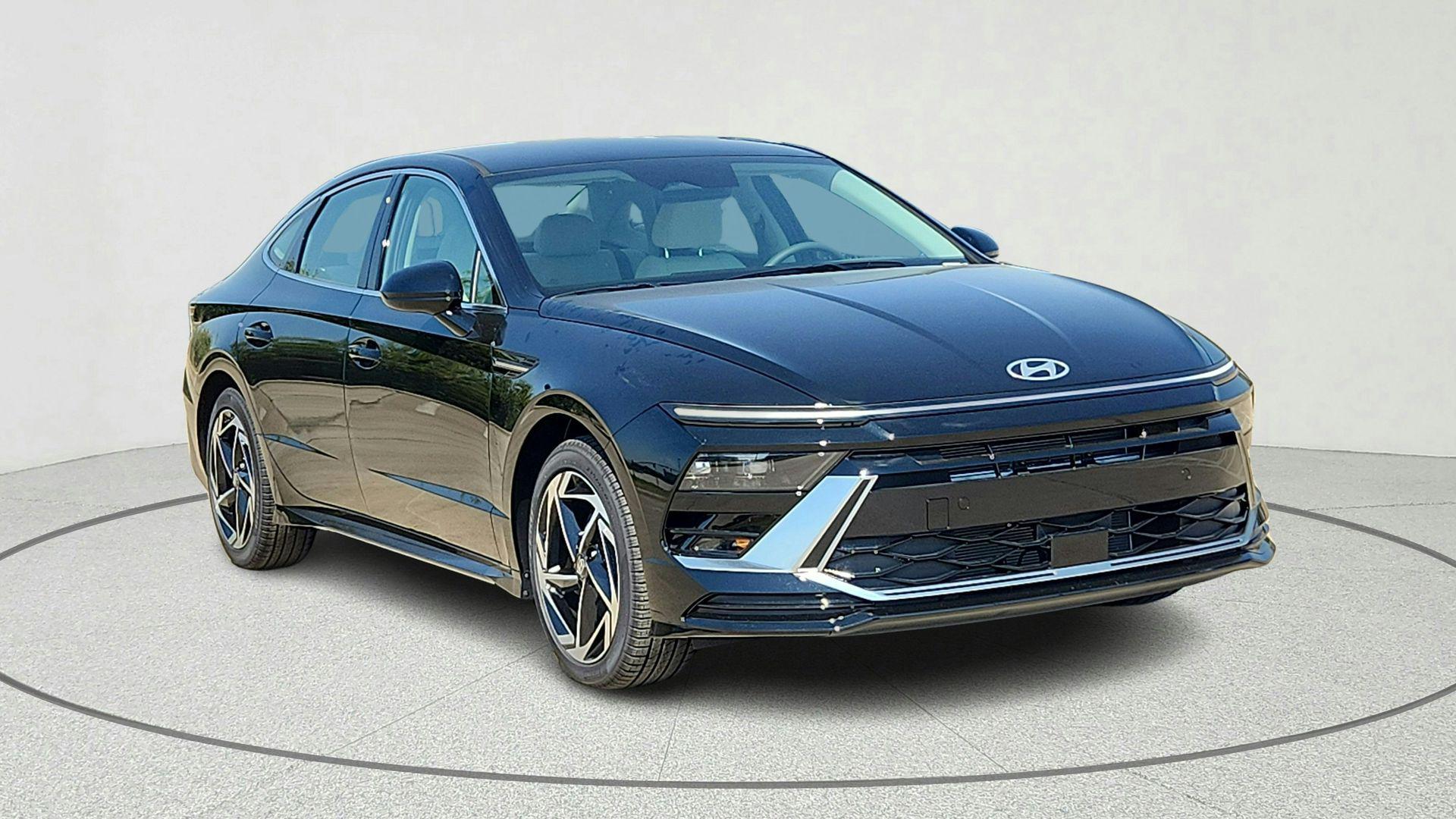 2026 Hyundai Sonata SEL AWD's photo