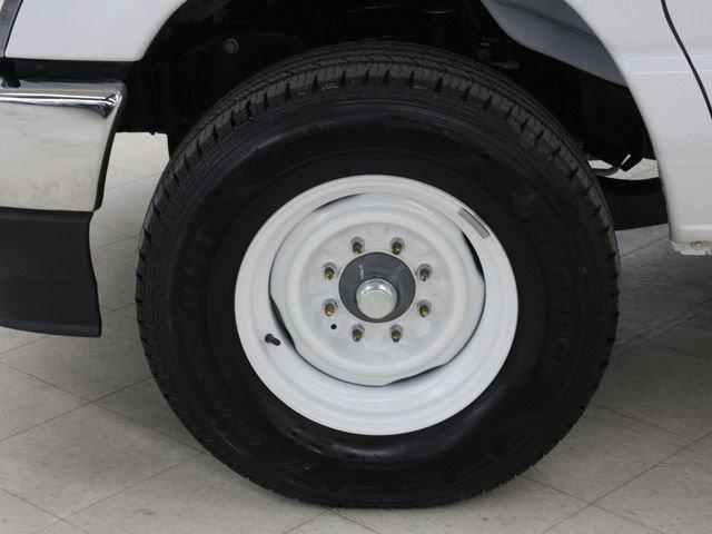 2024 Ford E-350 Cutaway Base