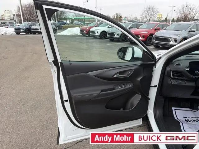 2026 Buick NV Preferred FWD