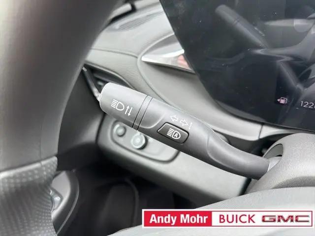 2026 Buick NV Preferred FWD