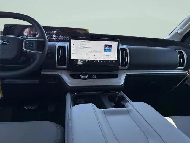 2026 Ford Expedition Max Active MAX