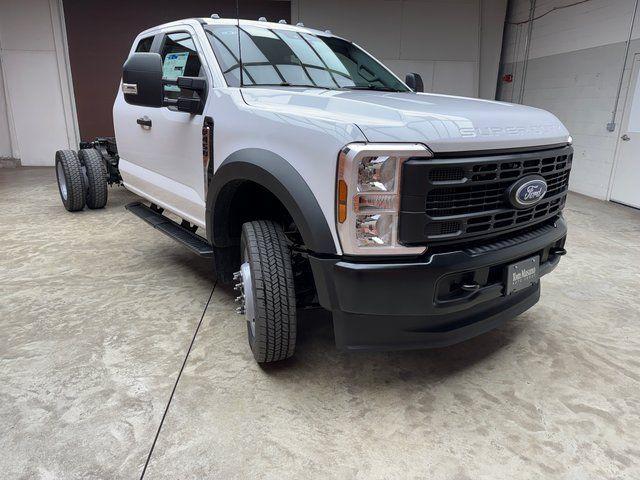 2026 Ford F-450 DRW