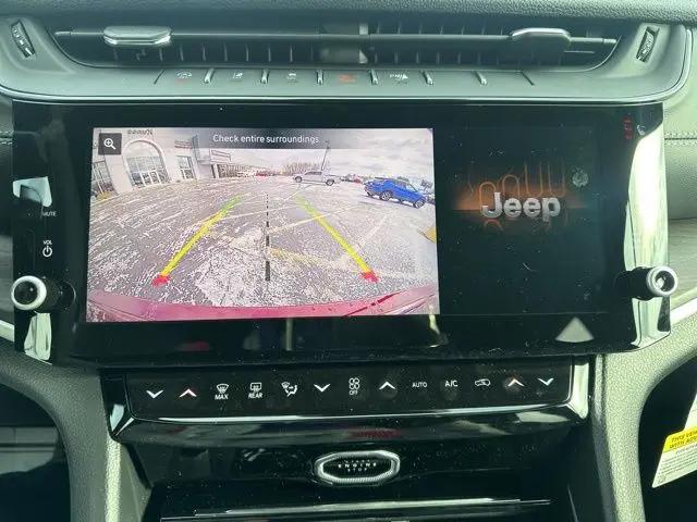 2026 Jeep Grand Cherokee Altitude 4x4
