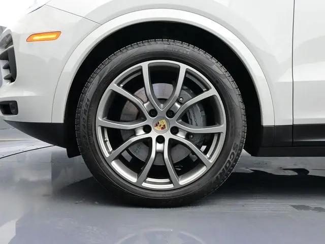 2022 Porsche Cayenne S