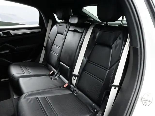 2022 Porsche Cayenne S