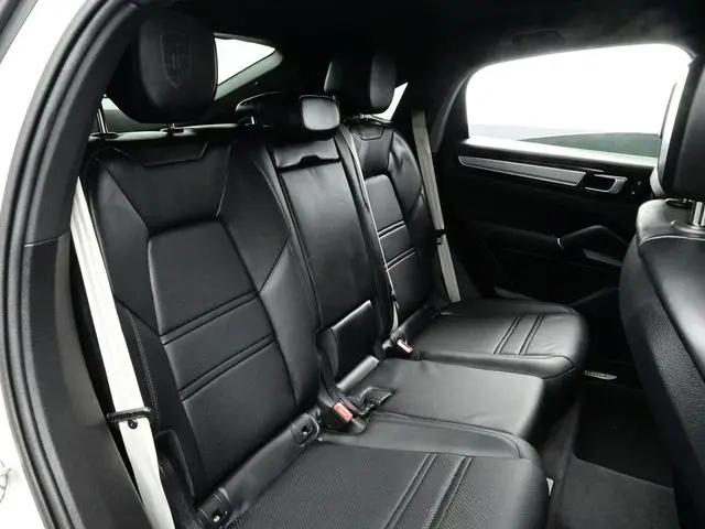 2022 Porsche Cayenne S