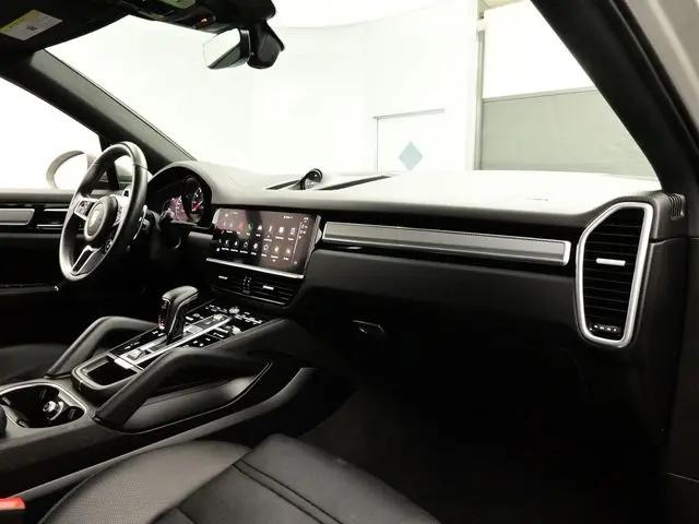 2022 Porsche Cayenne S
