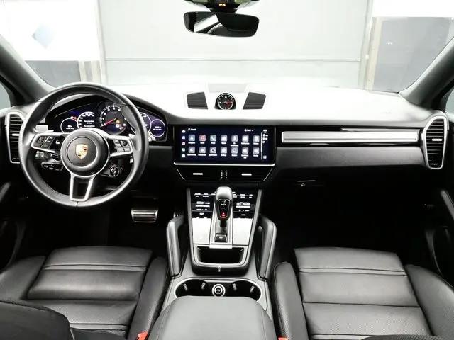 2022 Porsche Cayenne S