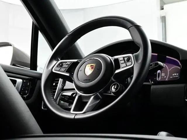 2022 Porsche Cayenne S